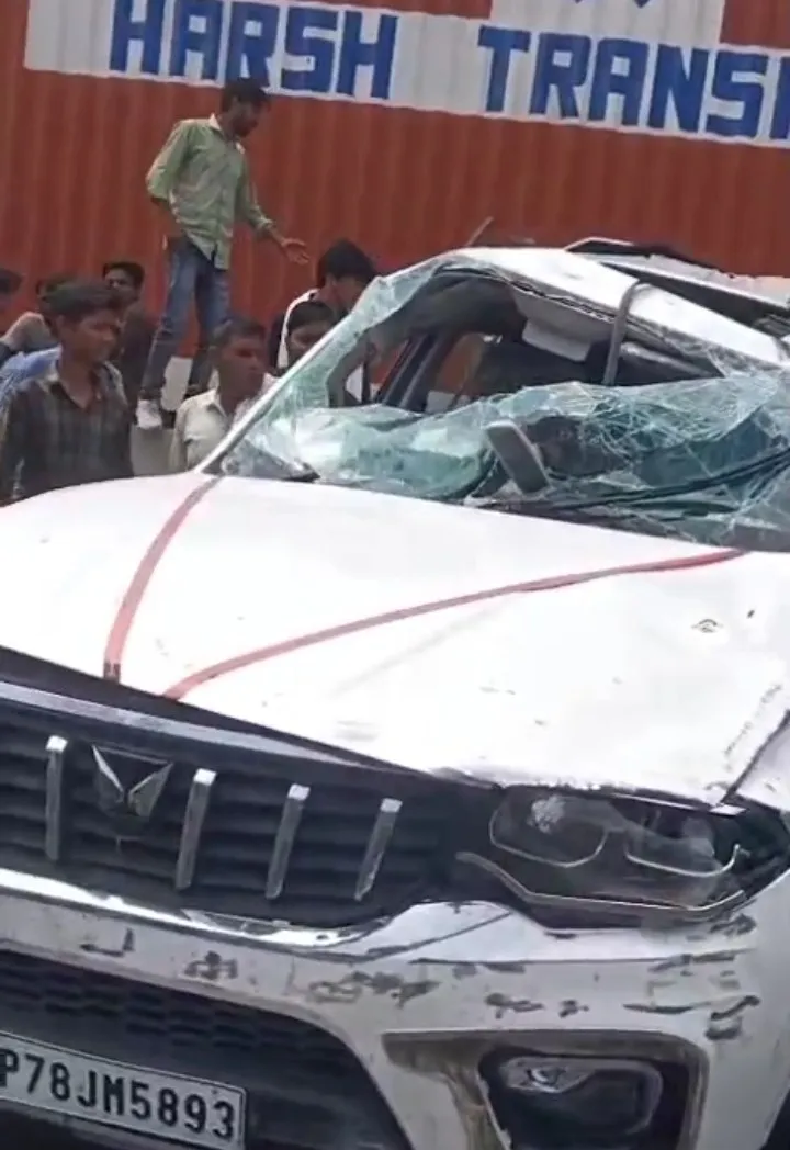 जसवंतनगर में भीषण सड़क हादसा, कई घायल — हाईवे पर मची अफरा-तफरी 