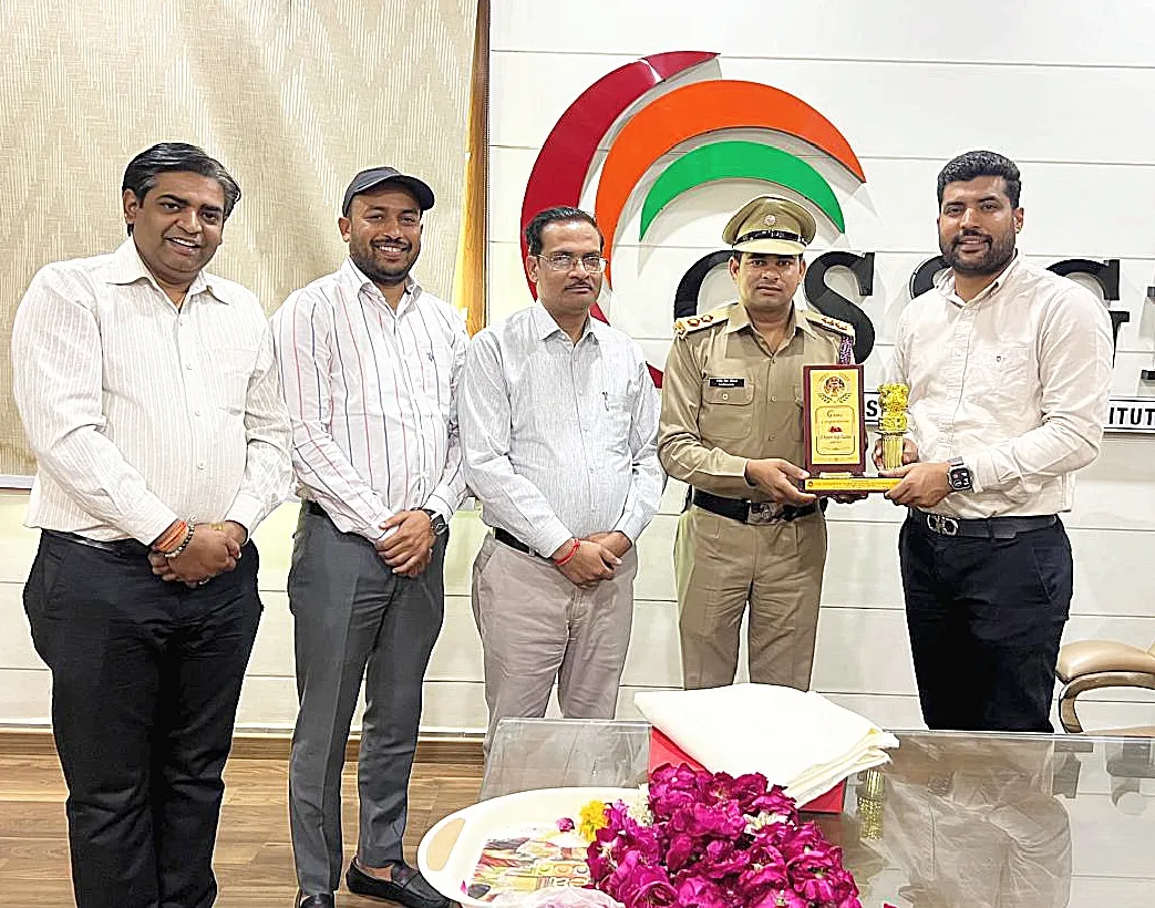 तीन माह का प्रशिक्षण पूर्ण कर रंजीत सिंह चौहान बने एनसीसी लेफ्टिनेंट