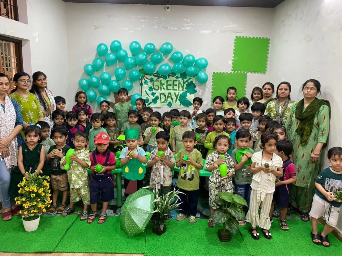 ग्रीन डे पर बच्चों ने सीखे पर्यावरण संरक्षण के गुर,