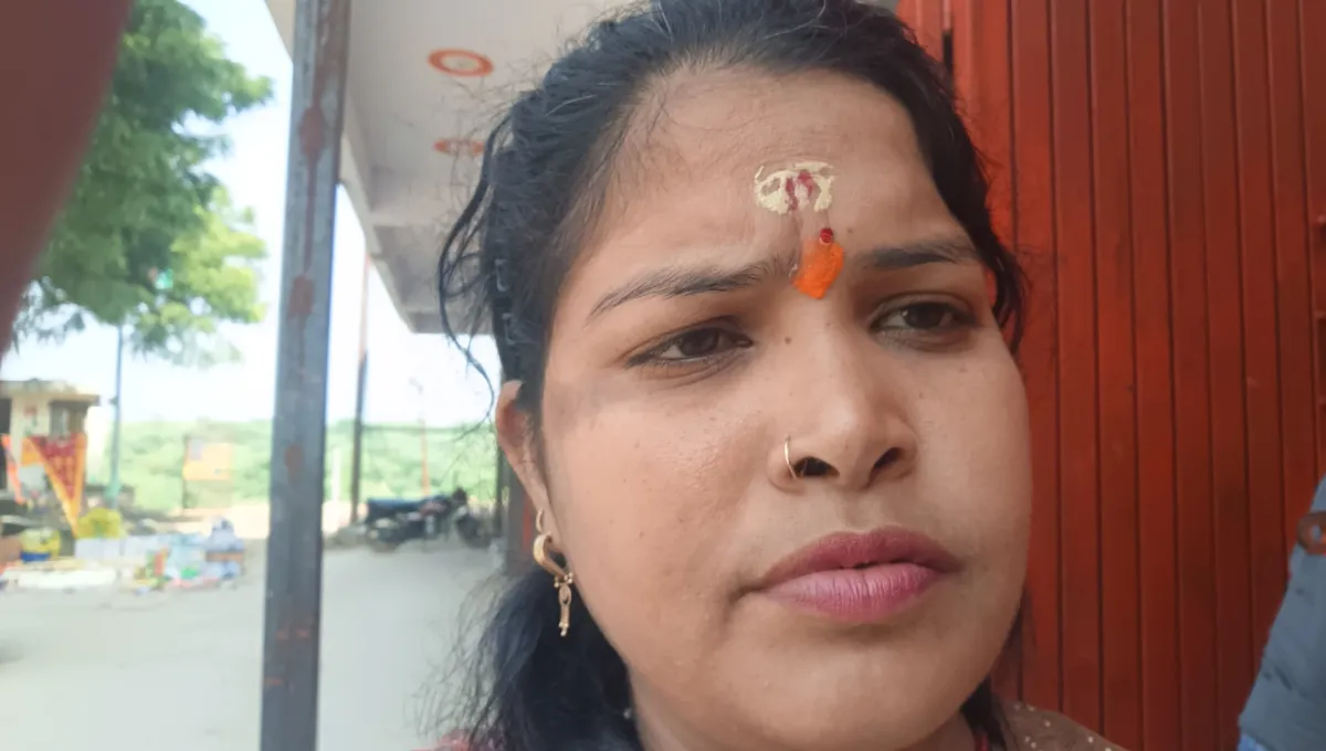 आज पीलाआ वाले बाबाजी के मंदिर पर पूरी फैमिली के सा - ग्रामीण समाचार खबर